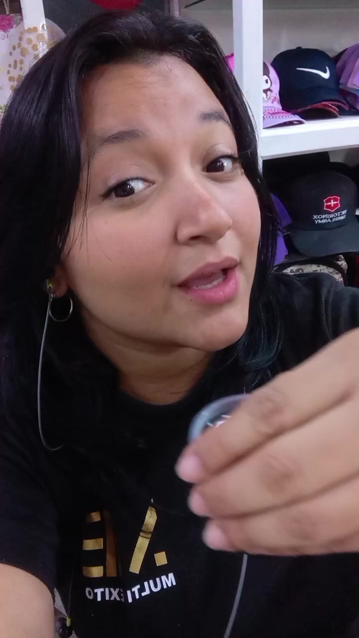 @Daniela🕷