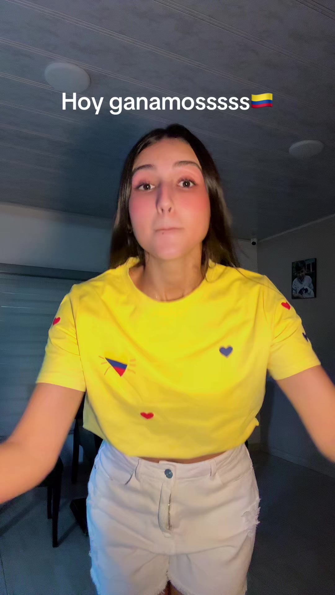 @angelicamrr27 / UGC