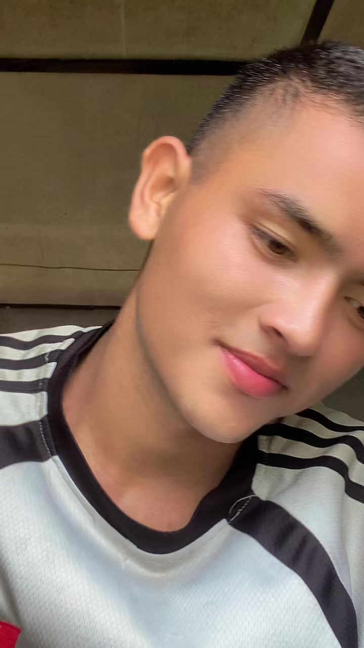 @LAHUREY BOY 🥷