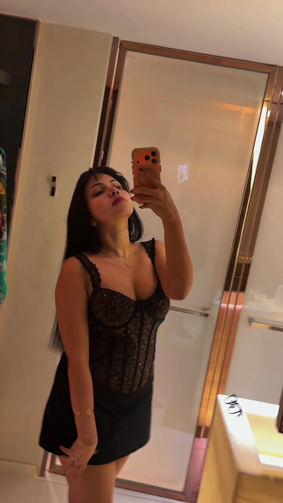 @Nileesha Gunarathne
