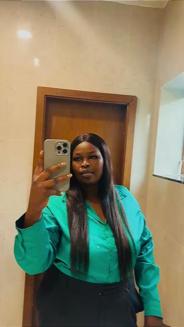 @Jet black the Drama queen 🖤🖤