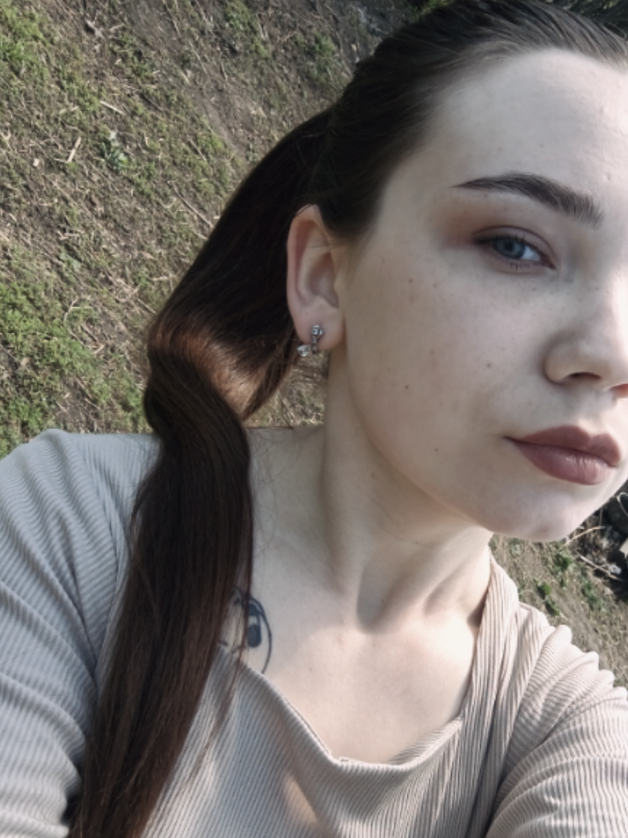 @Валерия 🩶