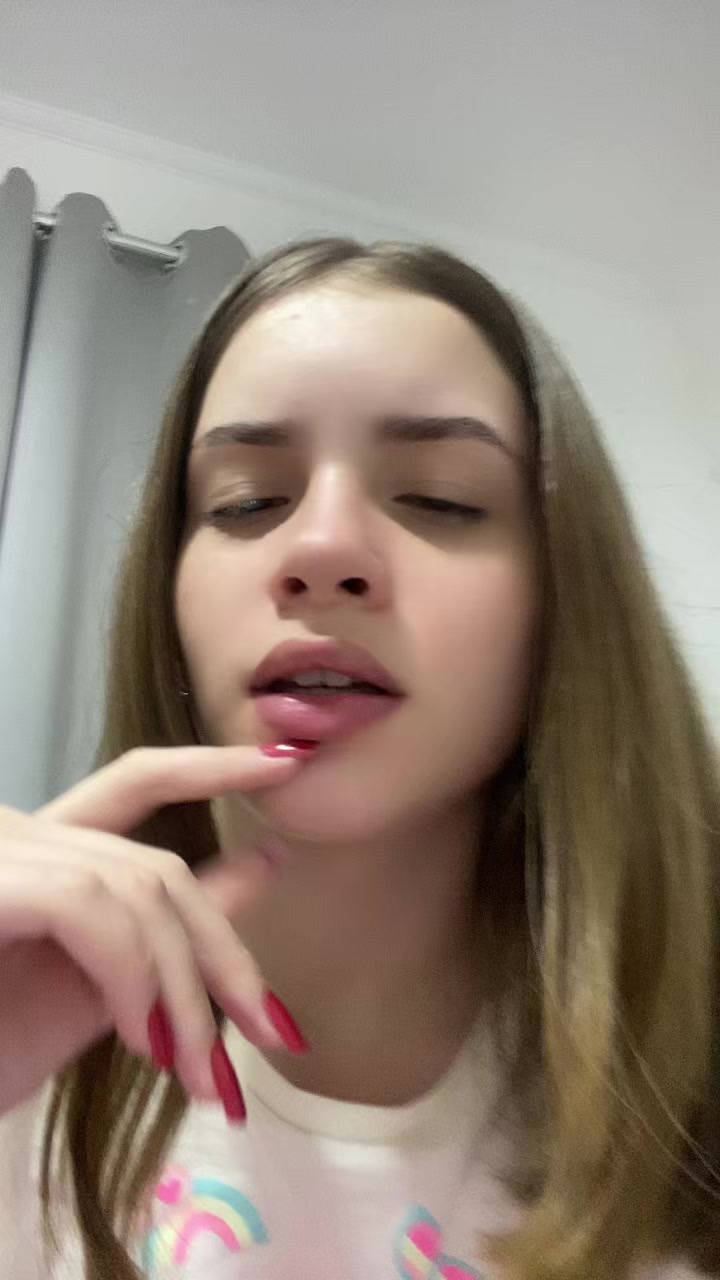 @Isadora