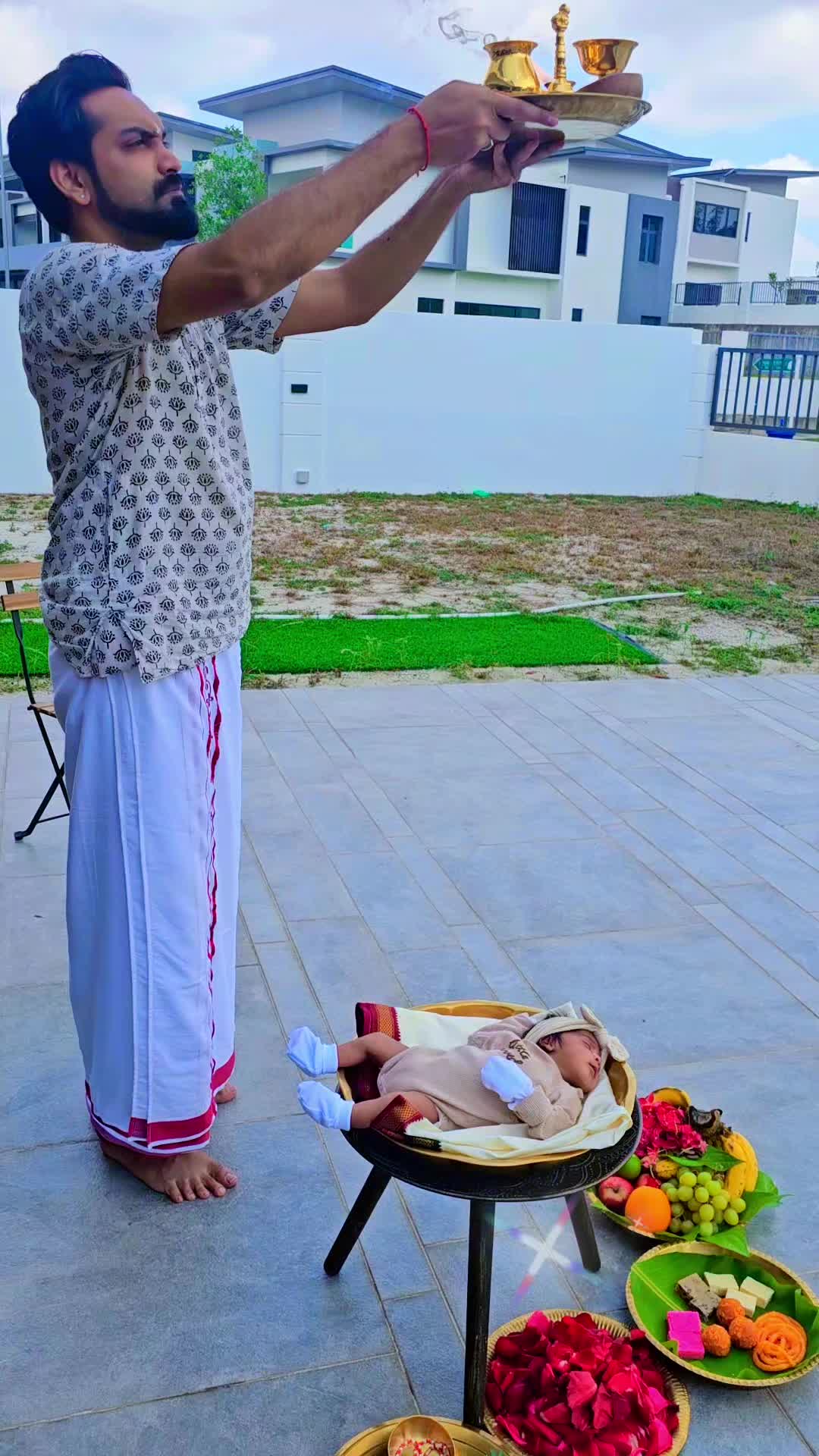 @DHRUV NAIDU🕉
