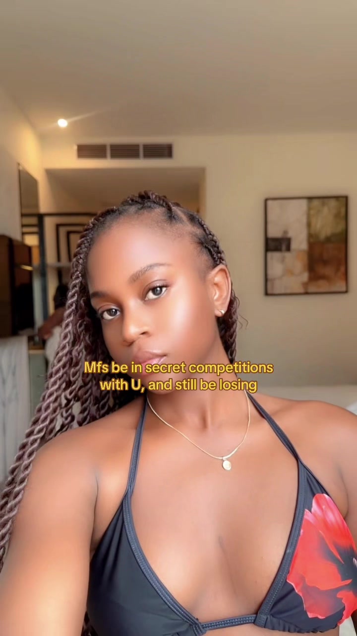 @🍍