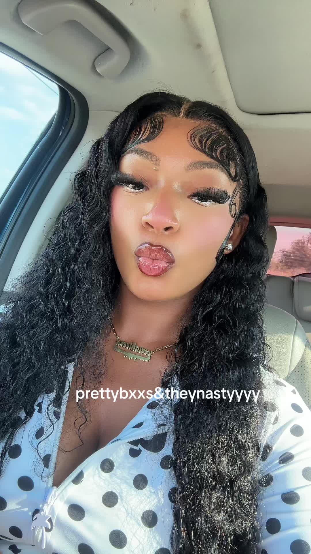 @woaahleexx