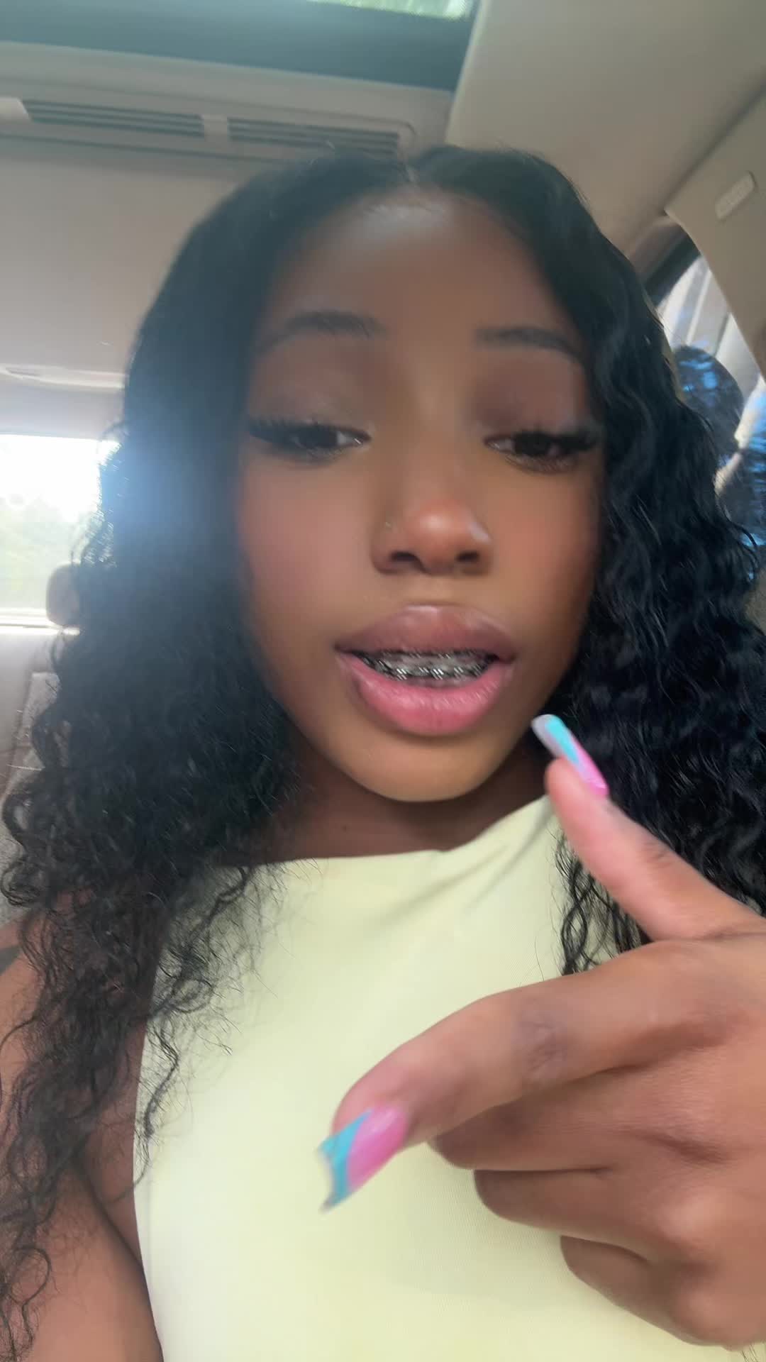 @laya._2raw