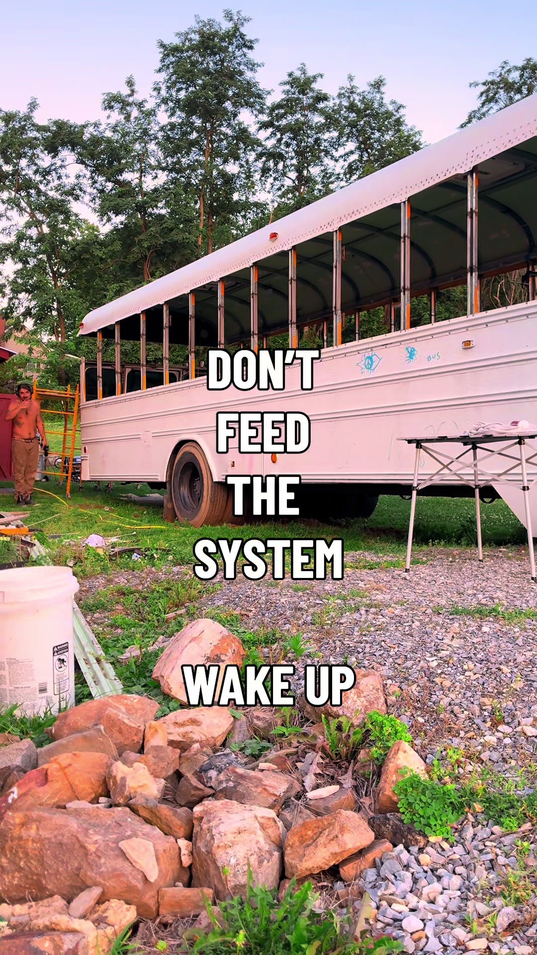 @Strange Days Bus
