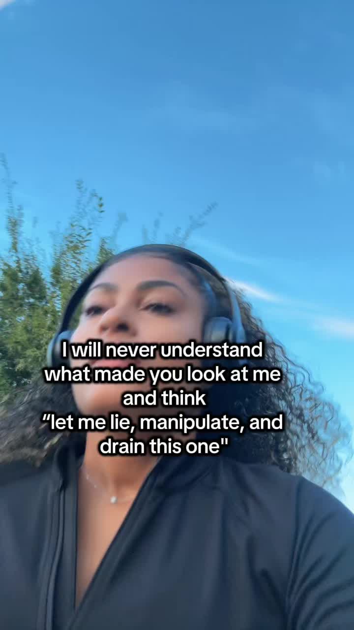 @Samantha🦋