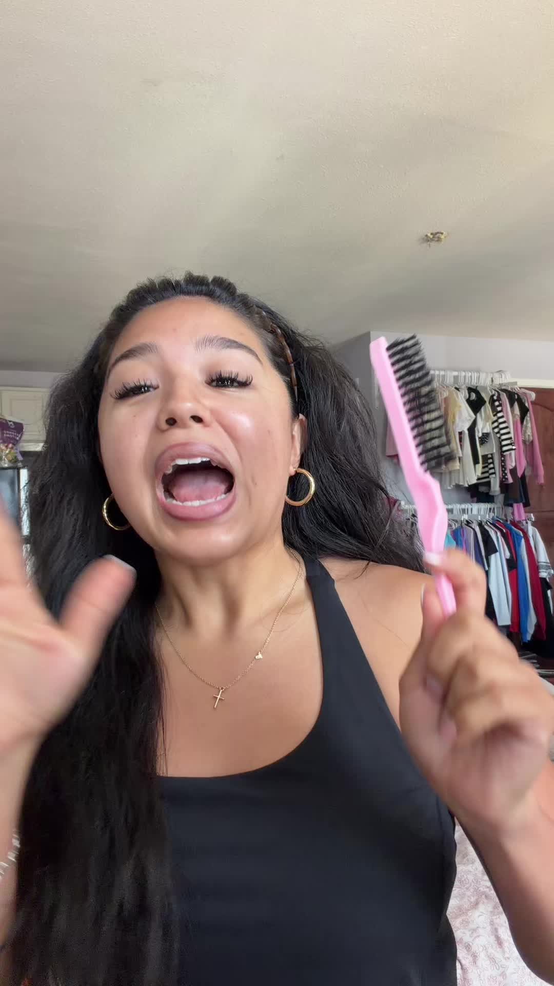 @jennivenegass