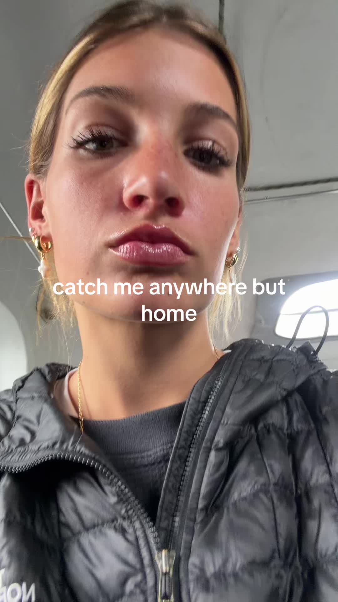 @bella