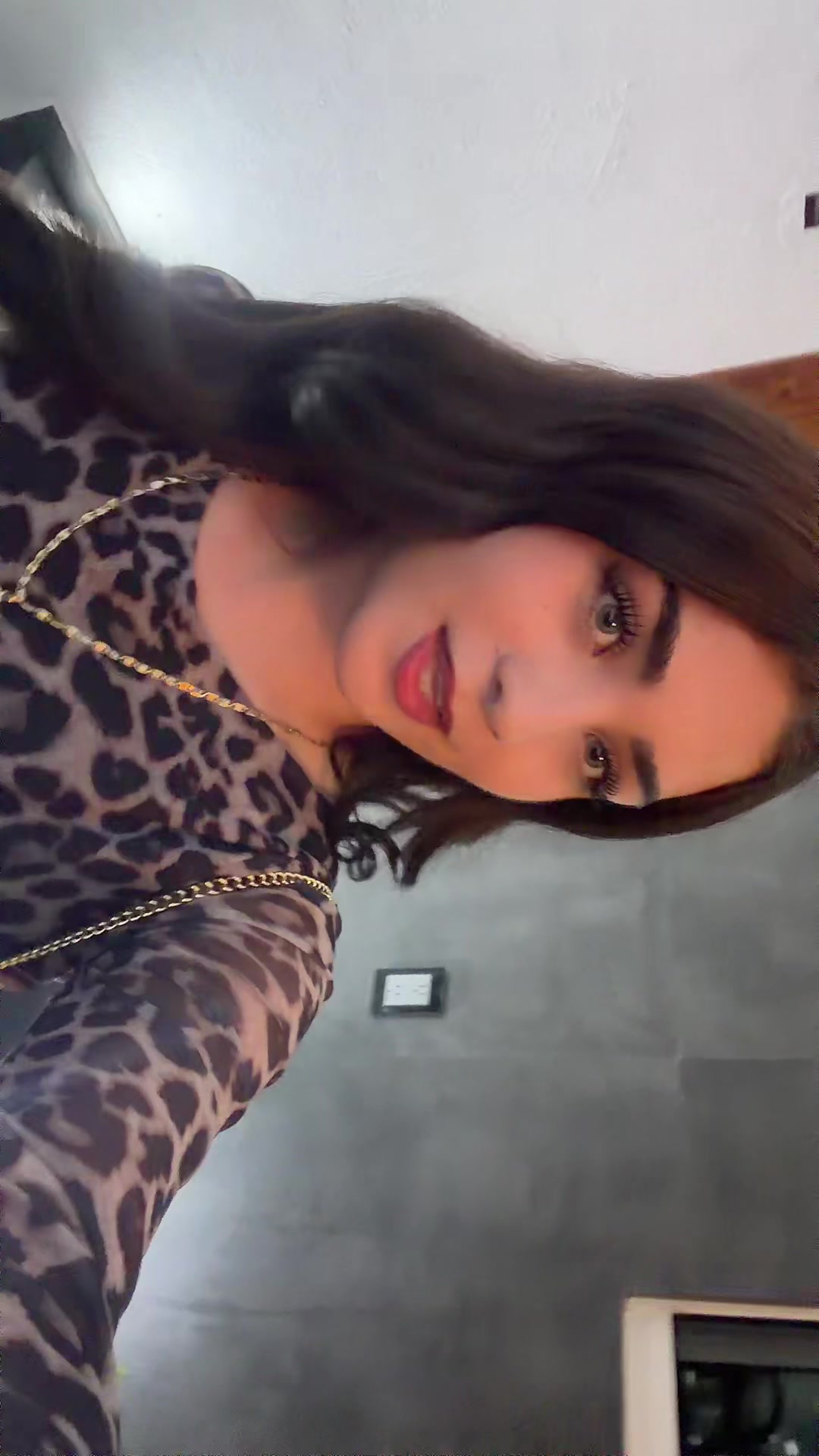 @daniela