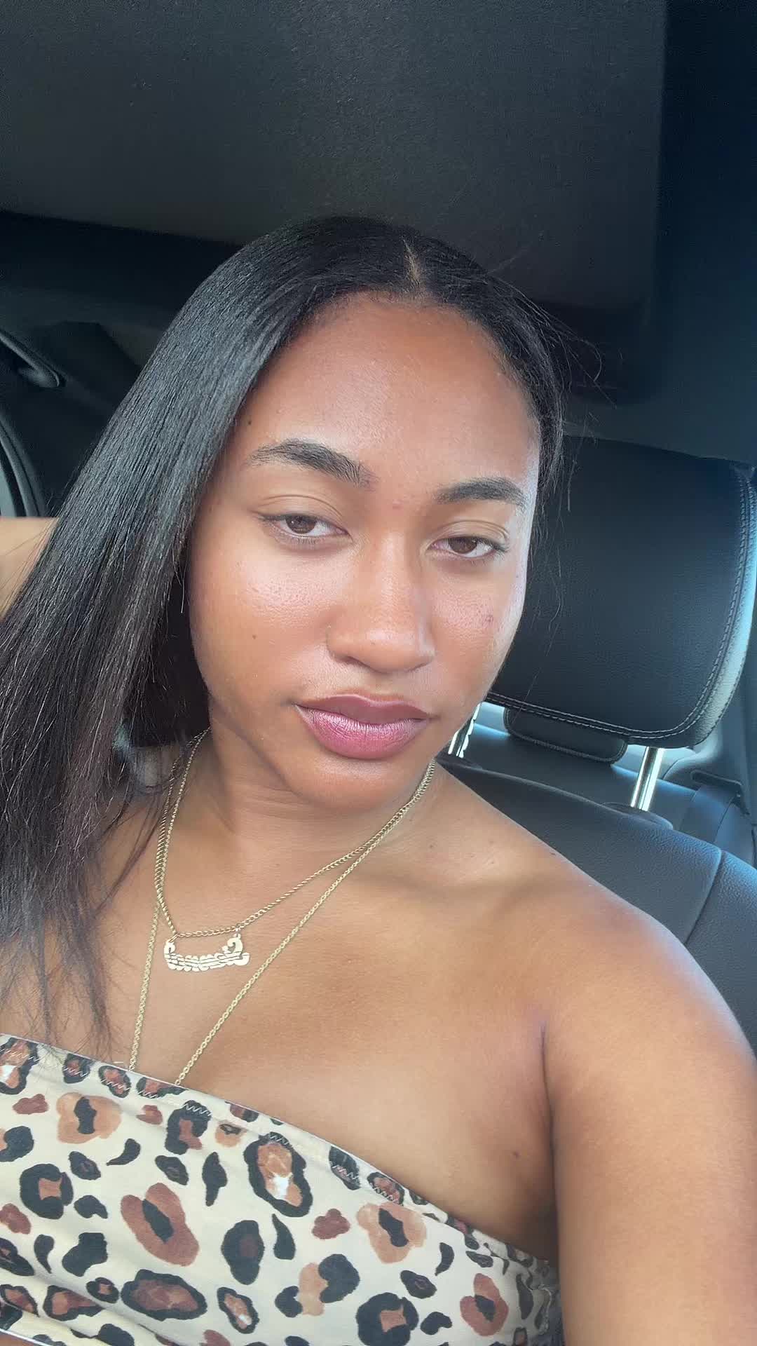 @Sienna Mia🖤