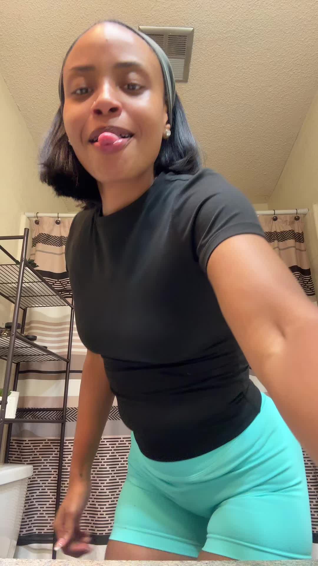@lelethedon
