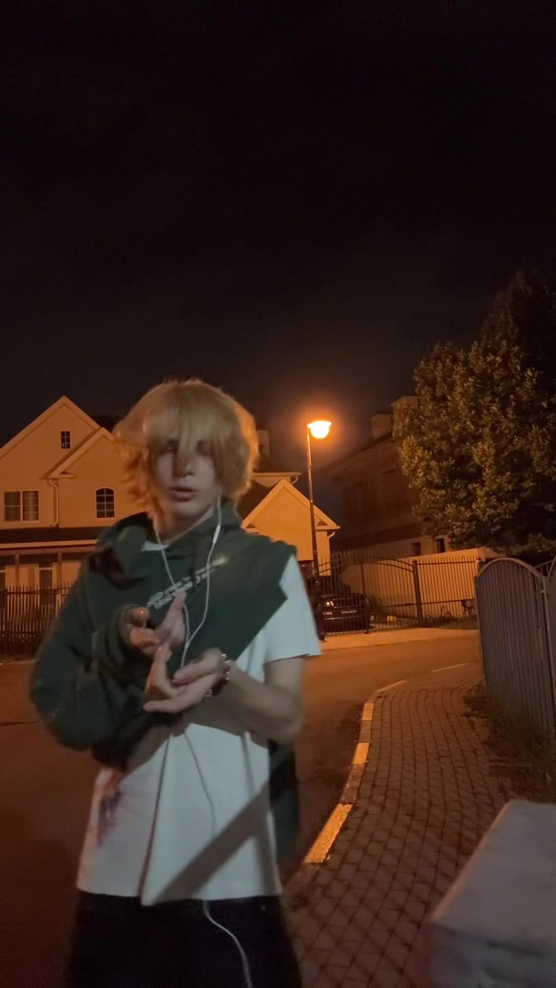 @Nari