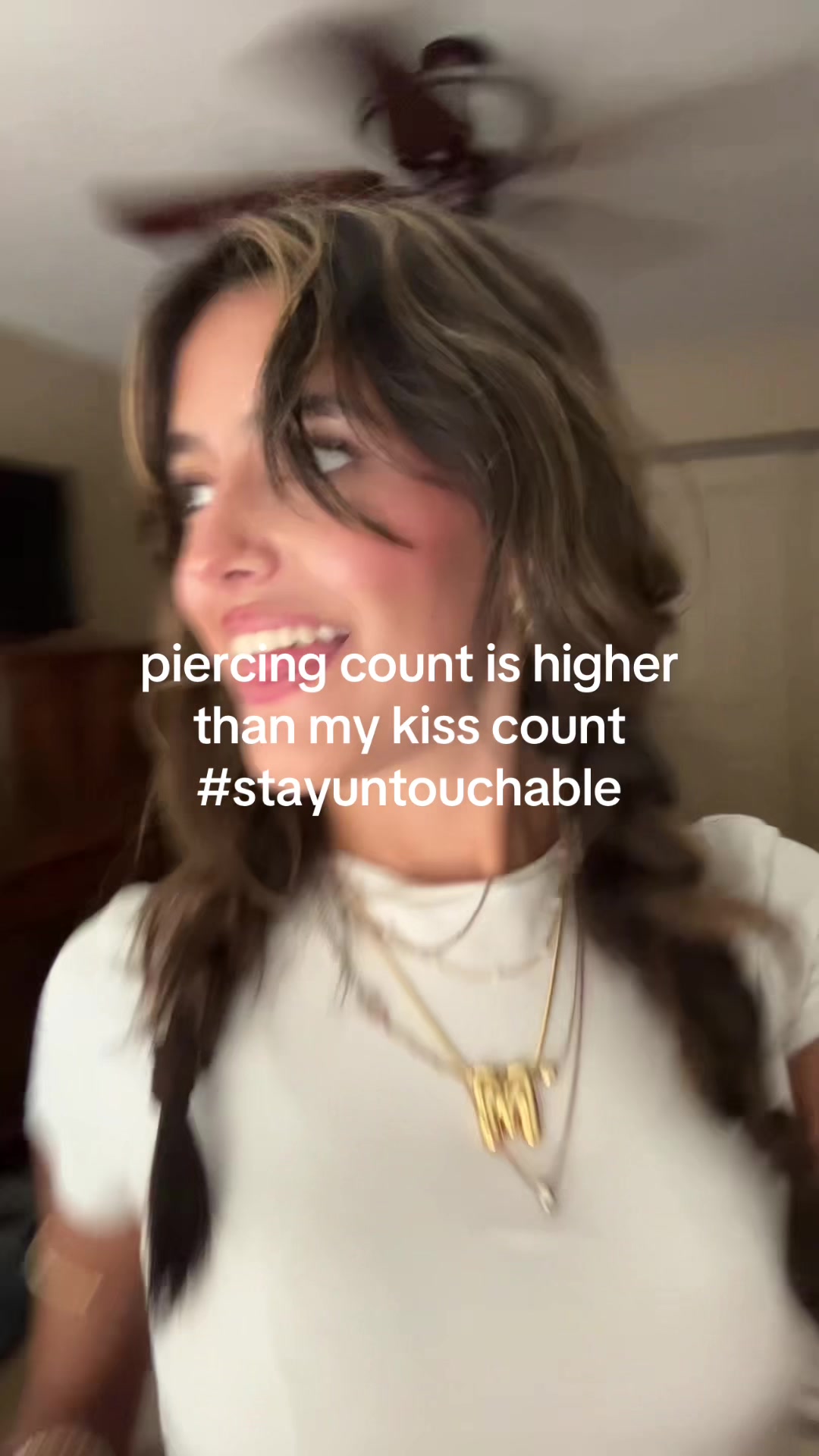@miaviannee