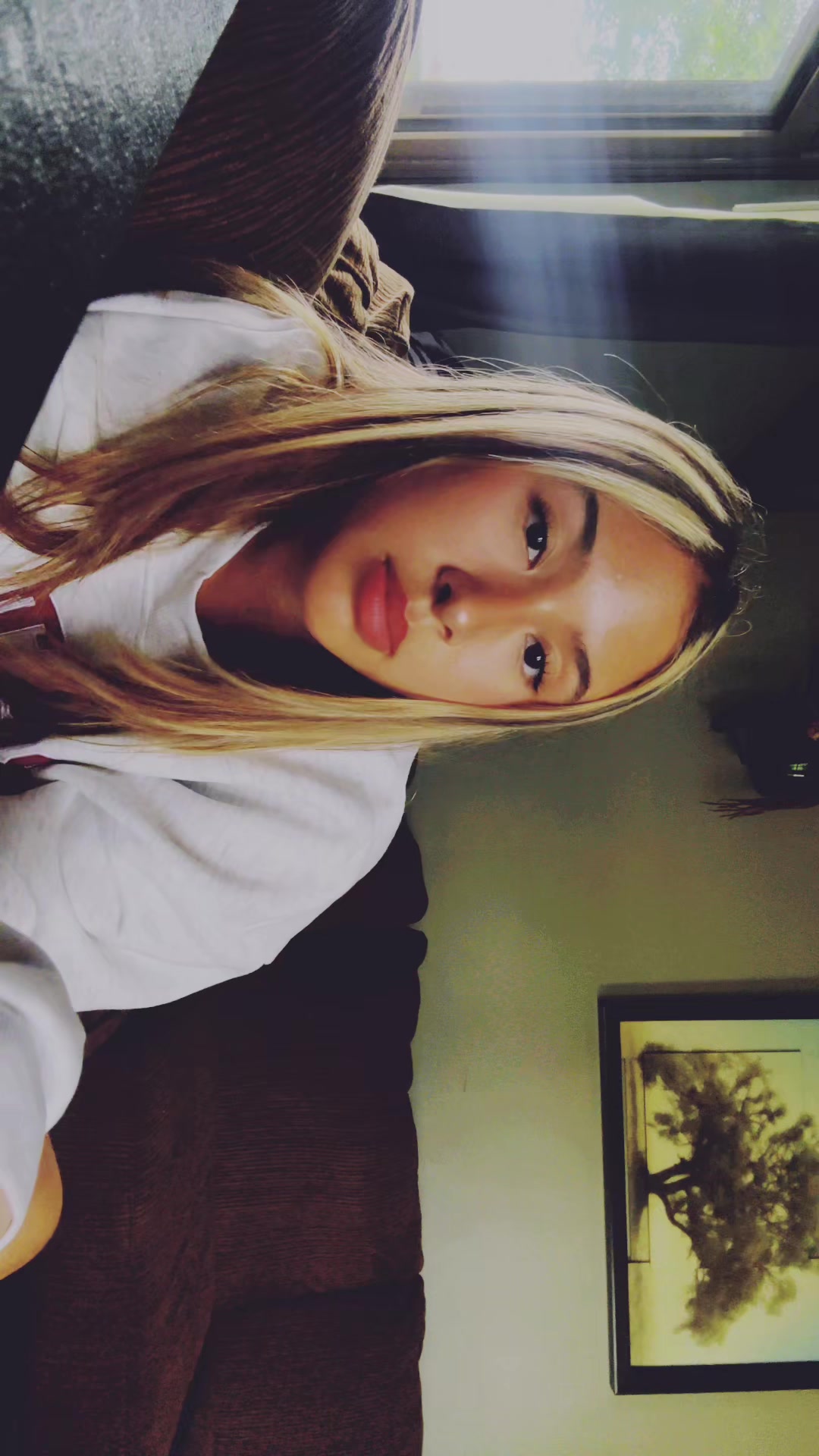 @sophielaynee