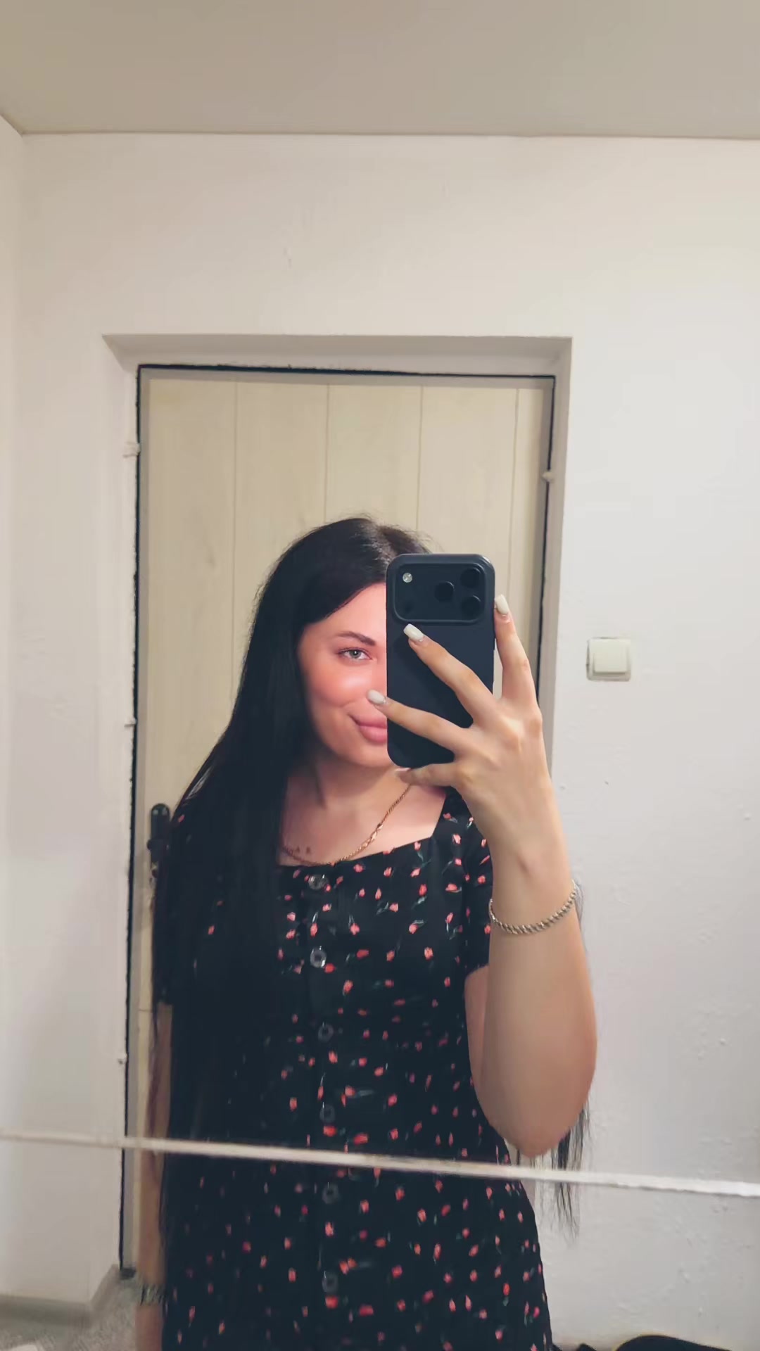 @Angelina_005