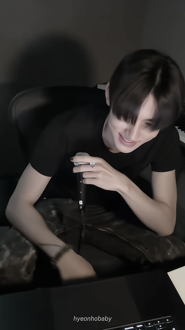 @hyeonho's bby