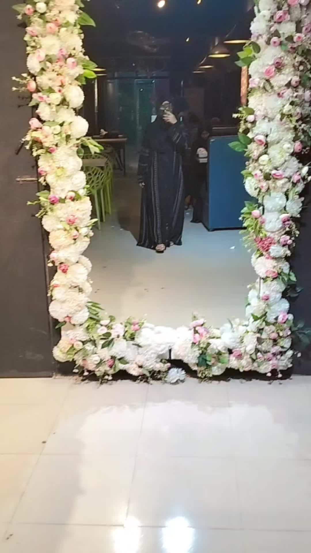 @SaFaMoNi🥀