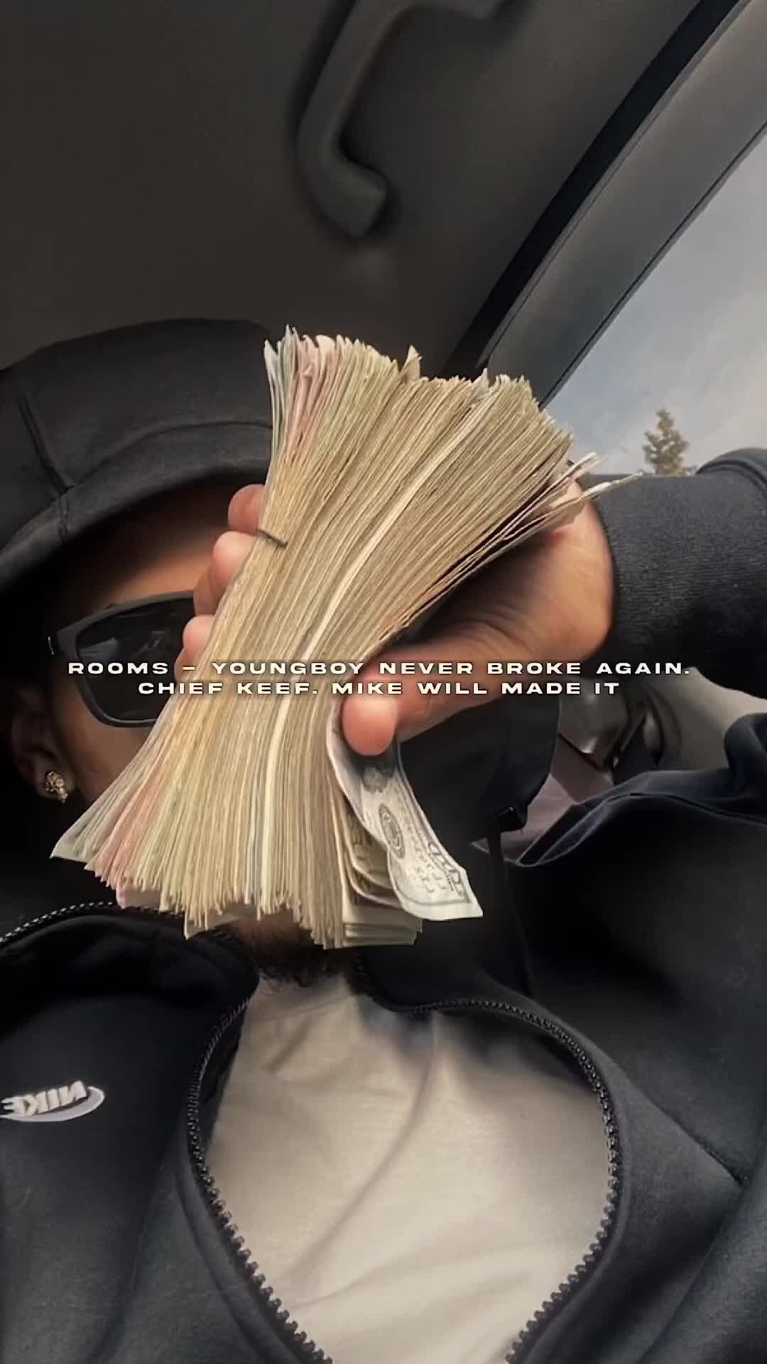 @️