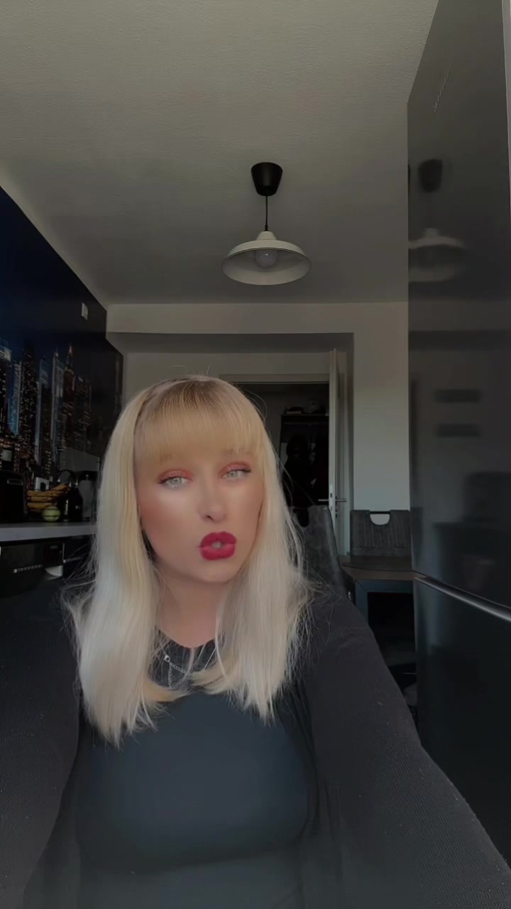 @Anna🥰