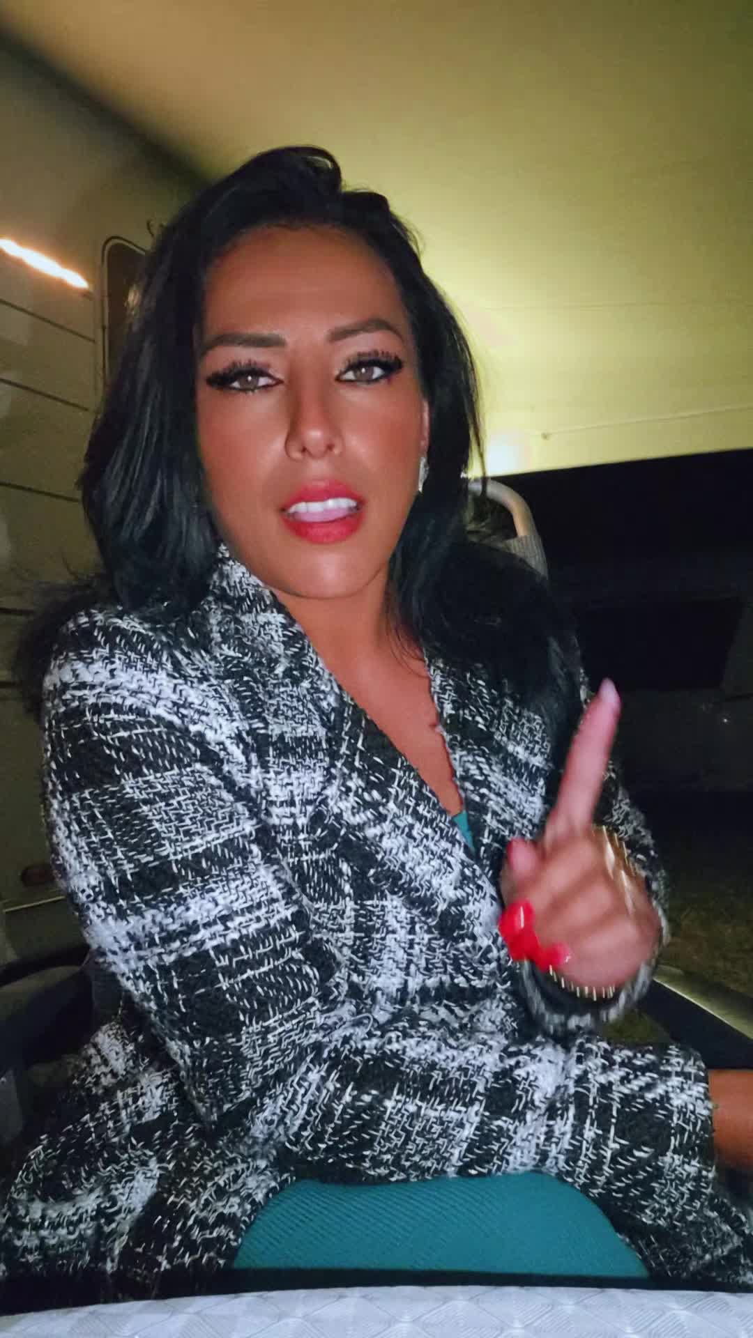 @melodie ❤️ ❤️ ❤️ 💋💋⚘️⚘️