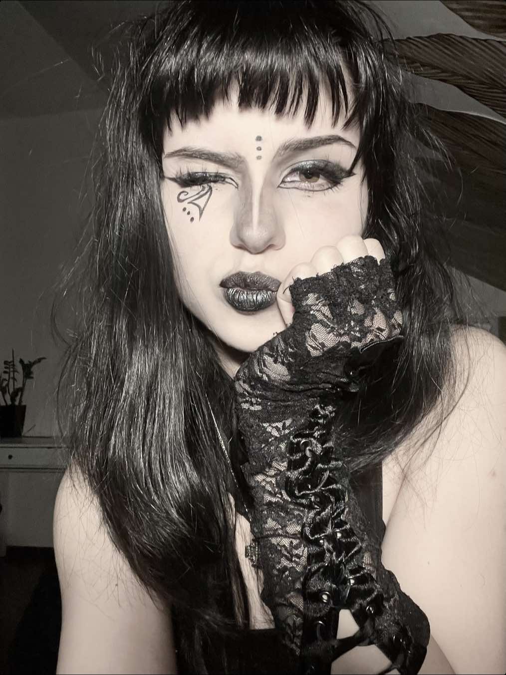 @voodoodolly