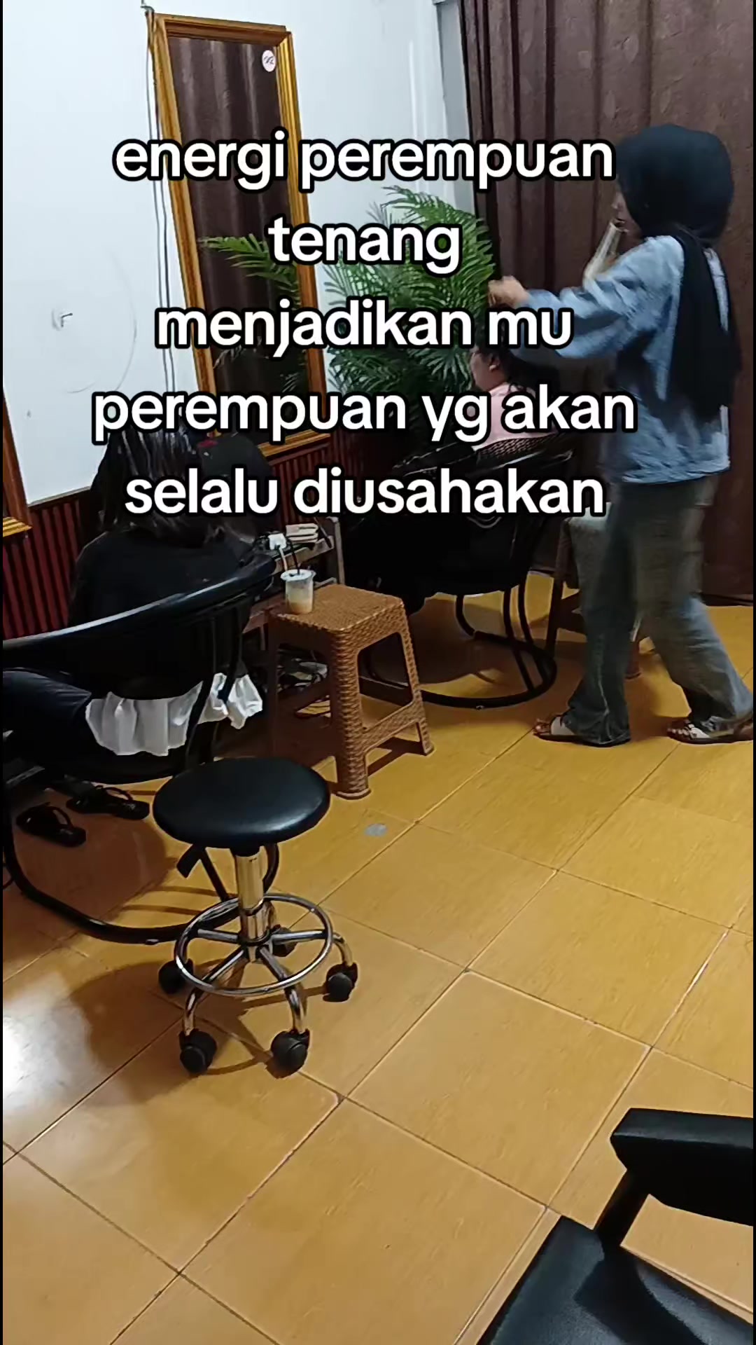@Salon HR Gisting