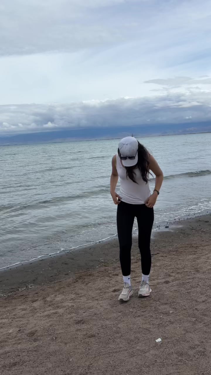 @Азю