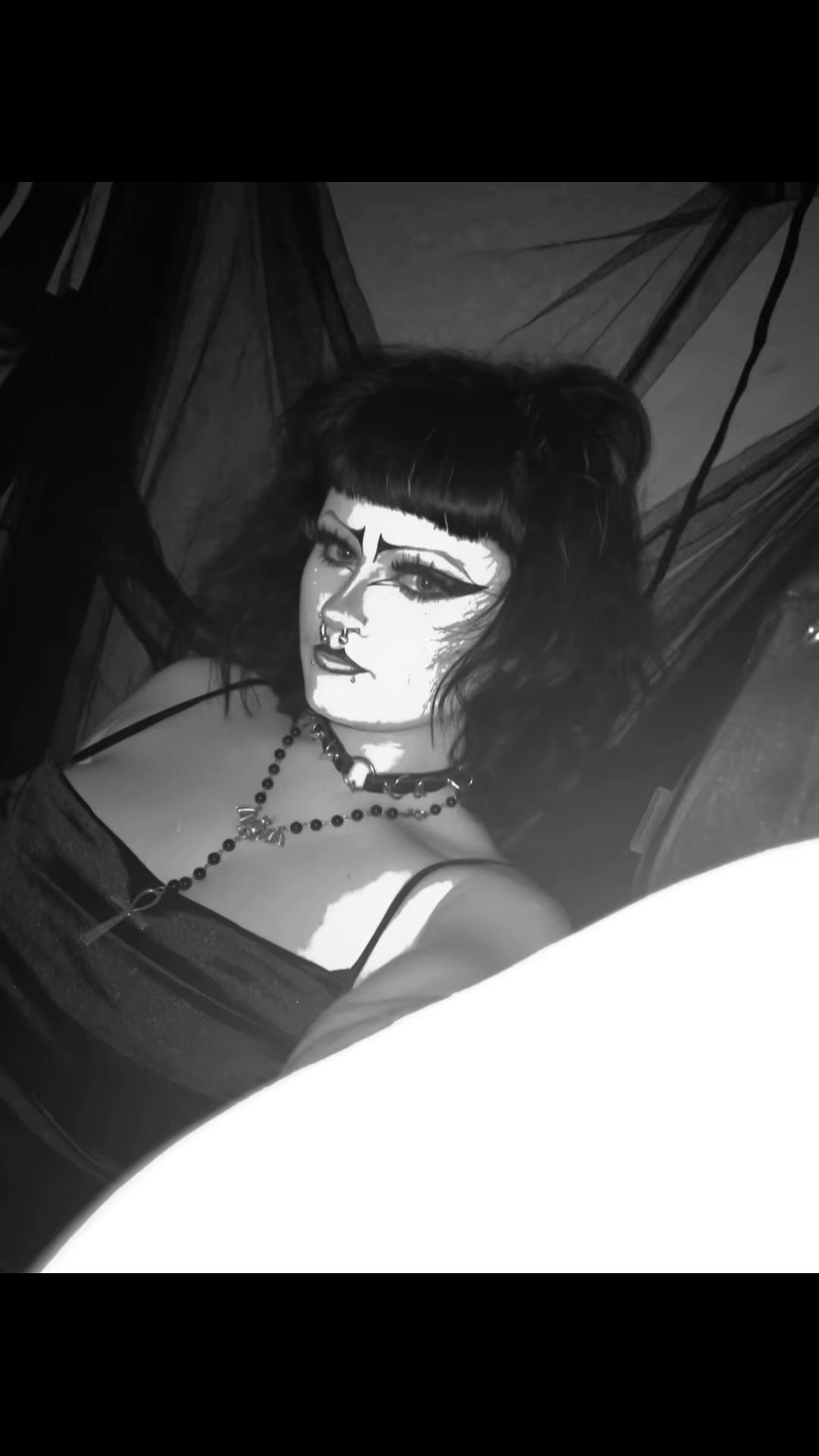 @𓋹🦇𝖍𝖆𝖗𝖒𝖔𝖓𝖞 🦇𓋹