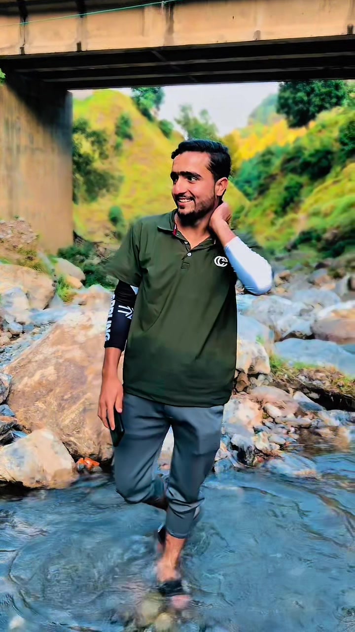 @Mr_ Zeeshan077