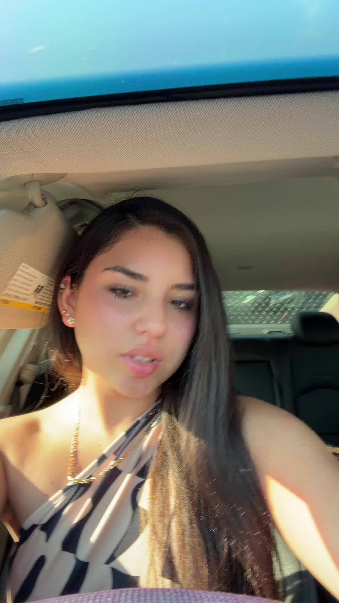 @Janett