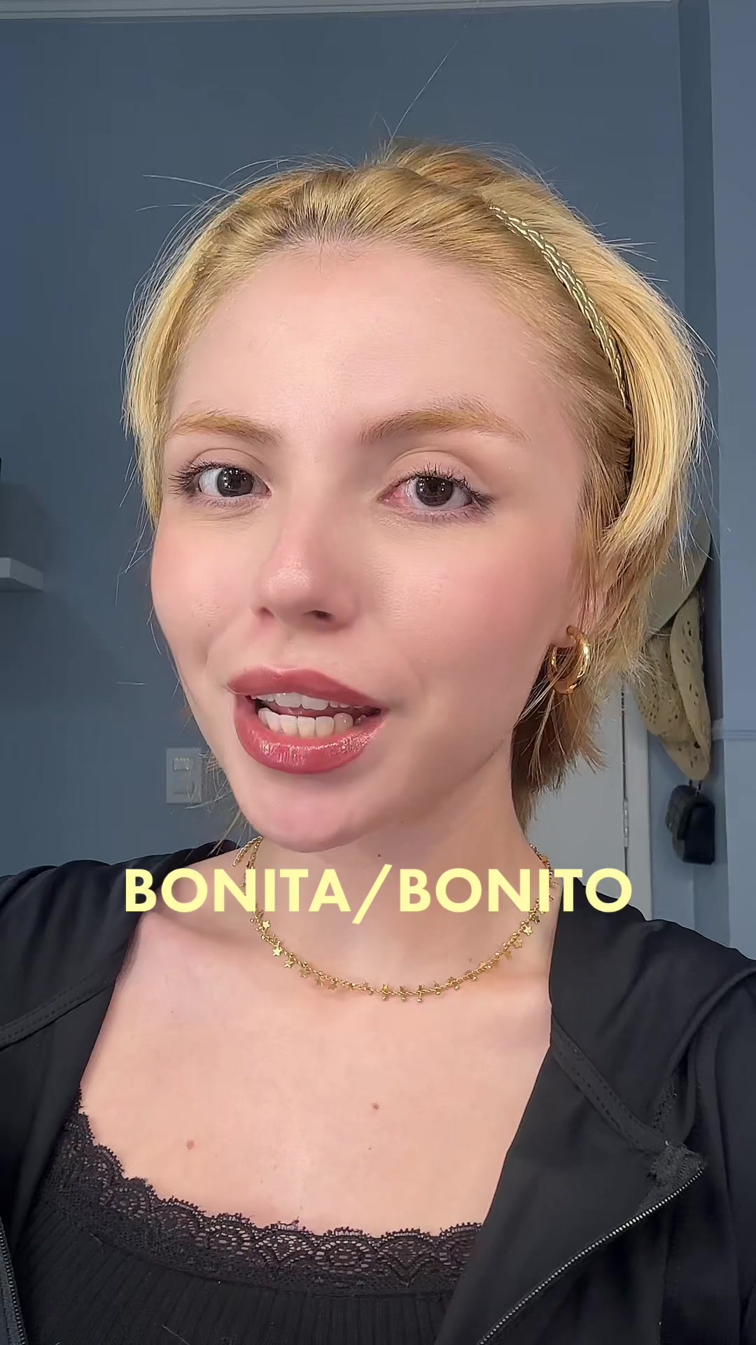 @𝐌
