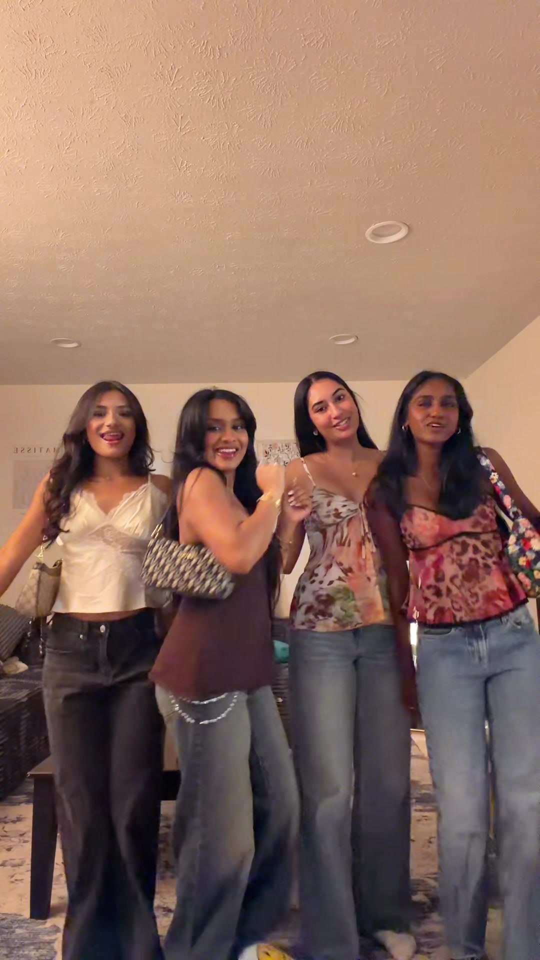 @rishika🎀