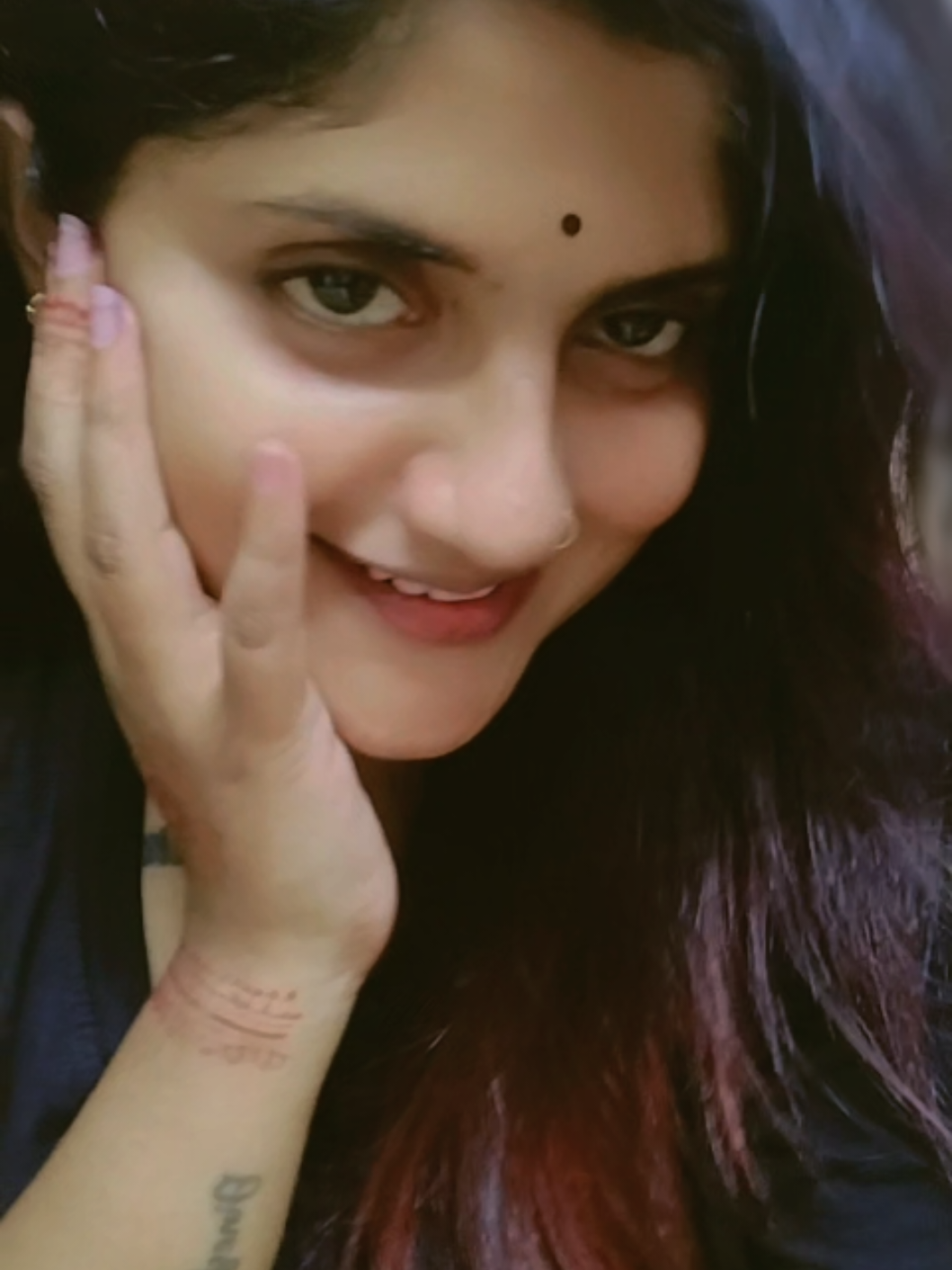 @𝓢𝓪𝓻𝓪𝓼 𝓒𝓱𝓮𝓵𝓵𝓸 💕