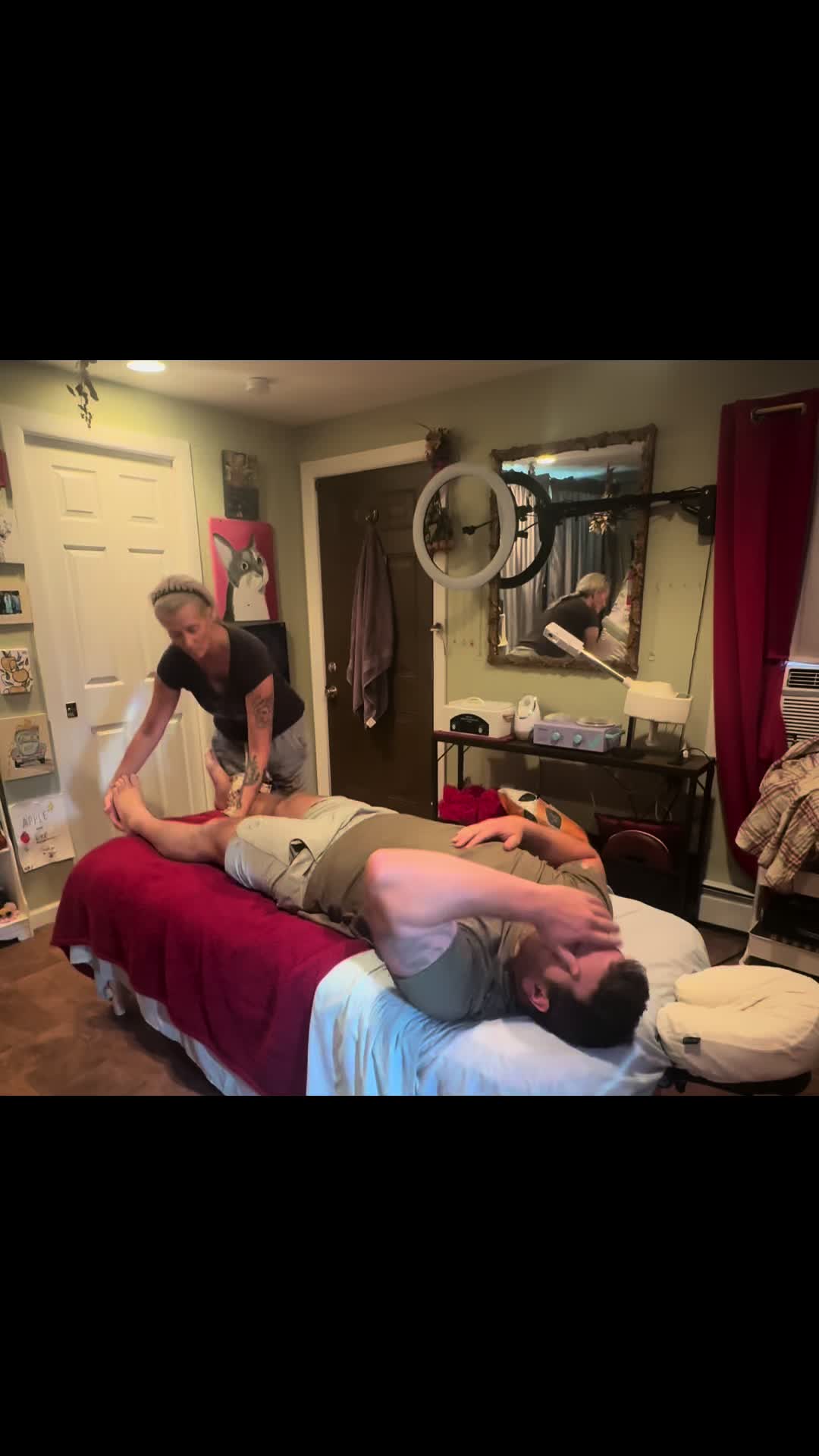 @Apple And Eve Massage