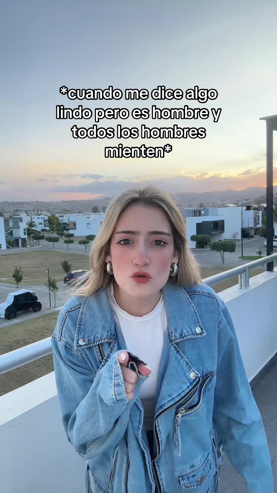 @Victoria Alarcon