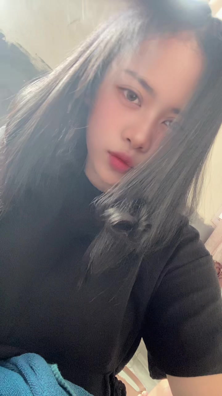 @🦋TiinaCute♥️