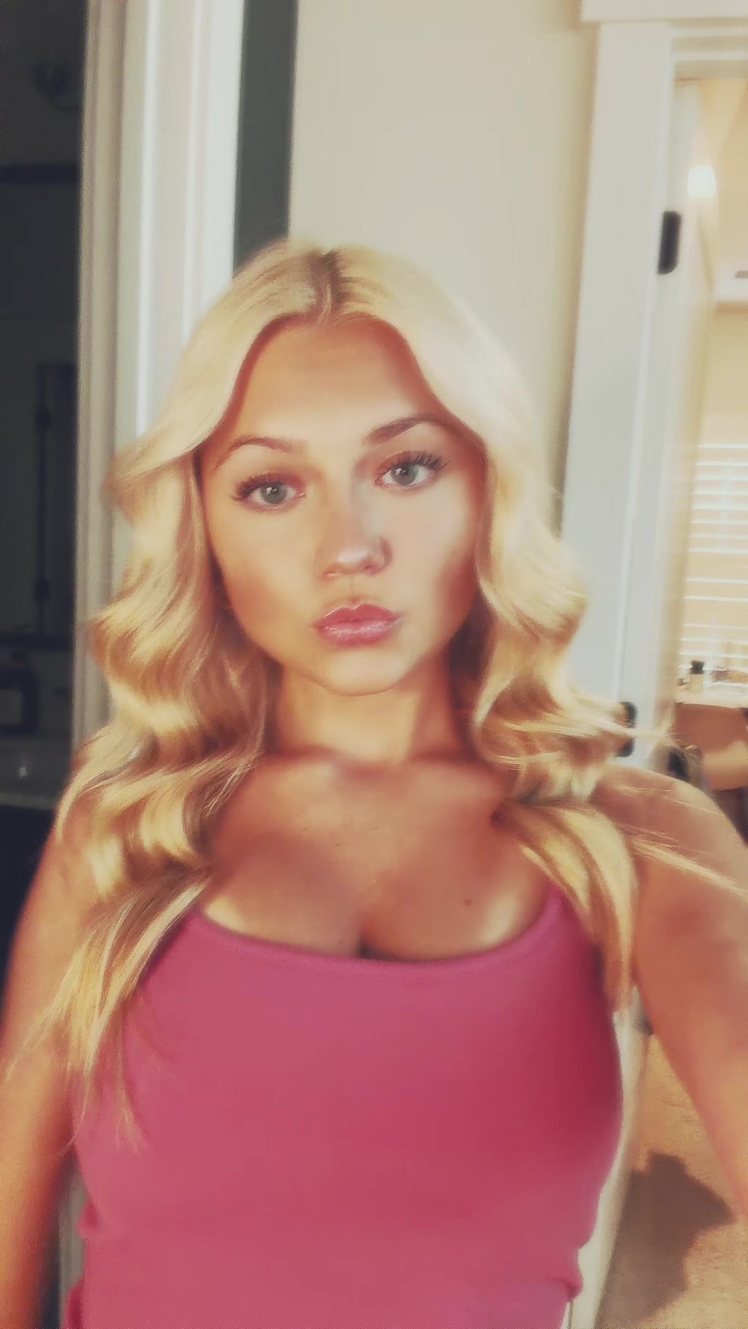 @𝐋𝐄𝐗𝐈𝐄 𝐏𝐄𝐑𝐑𝐘