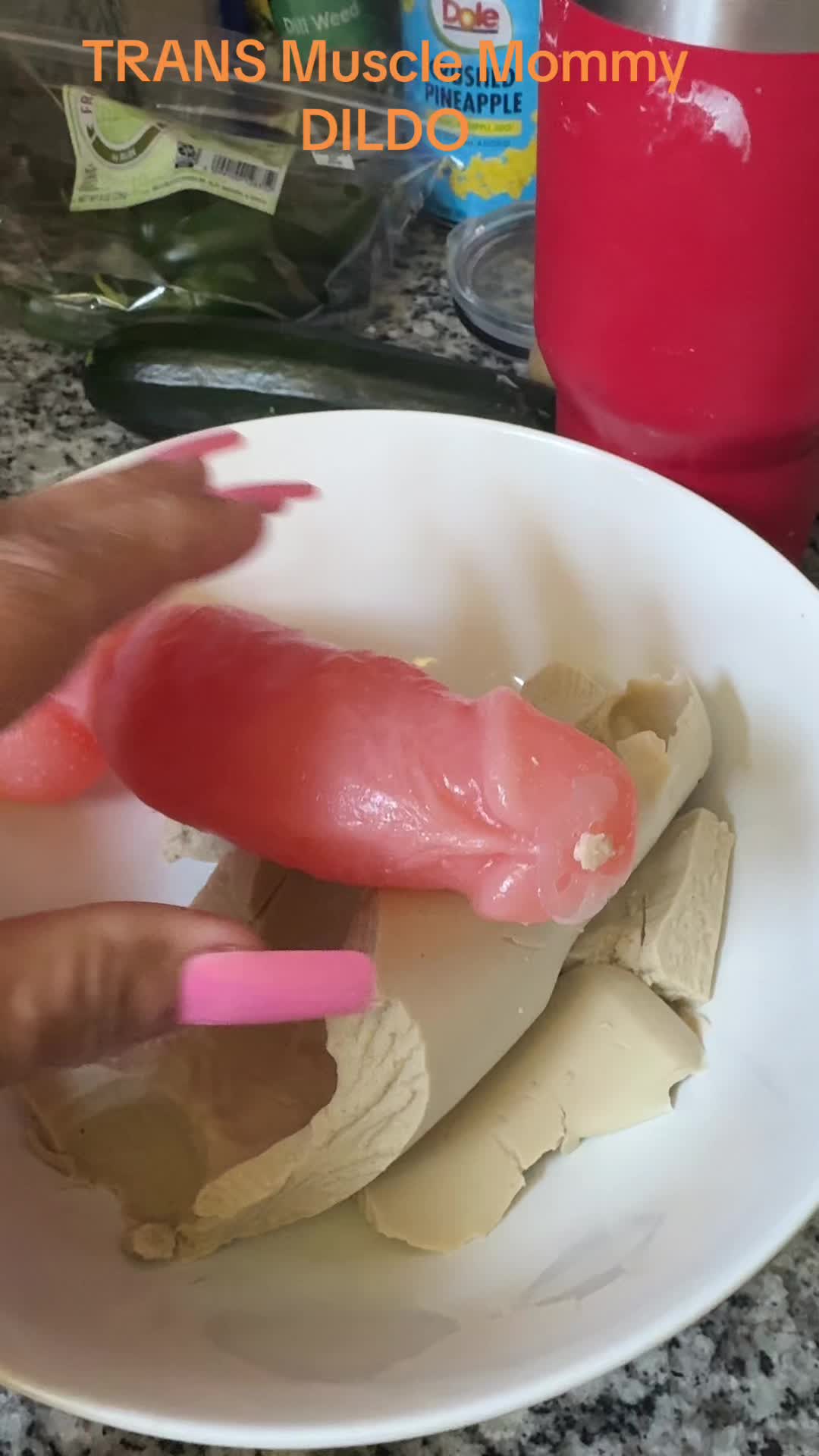 @ava_muscle_mommy.ts