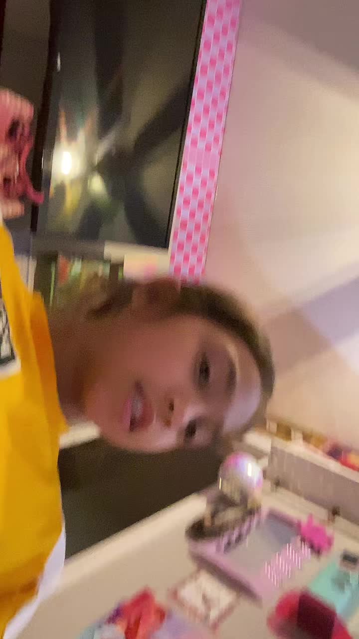 @MommyAndGirlyWhirl