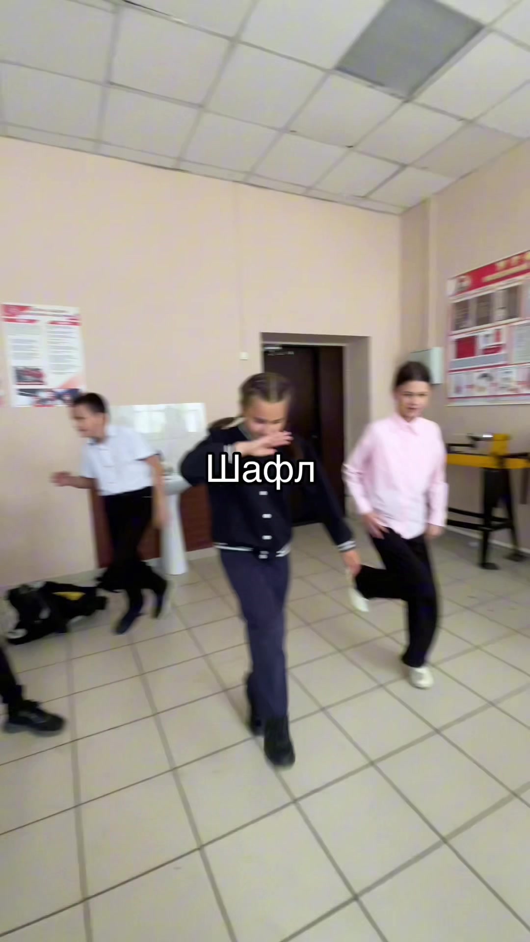 @данiл