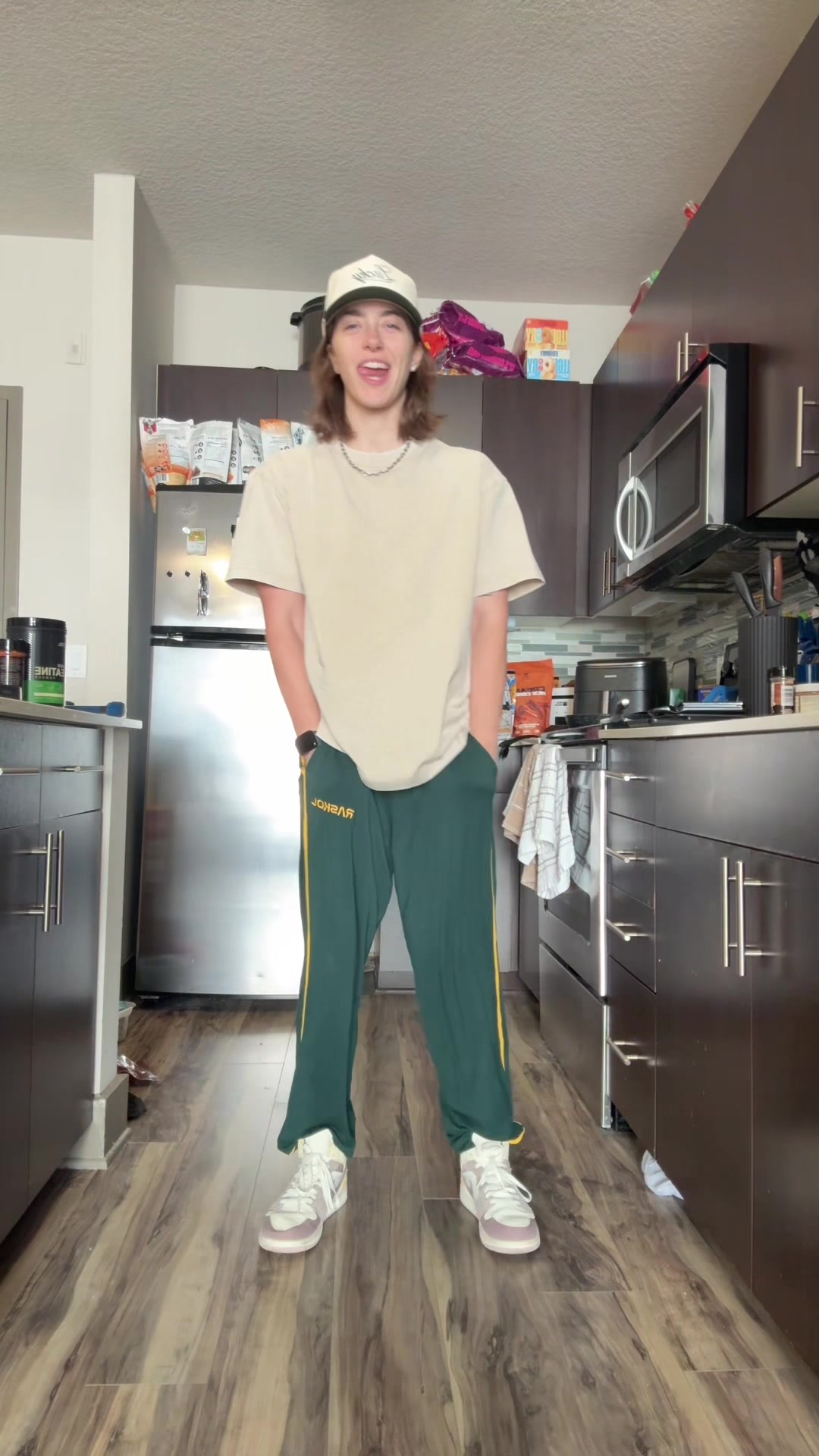 @YT: bruhloony