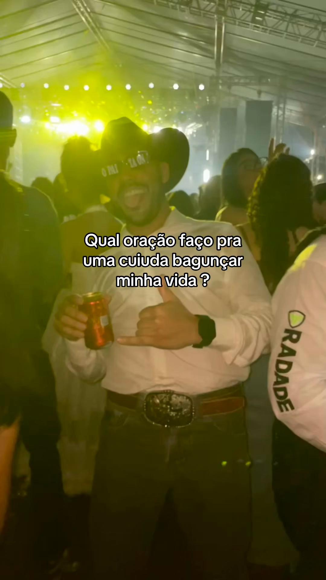@Vitorino