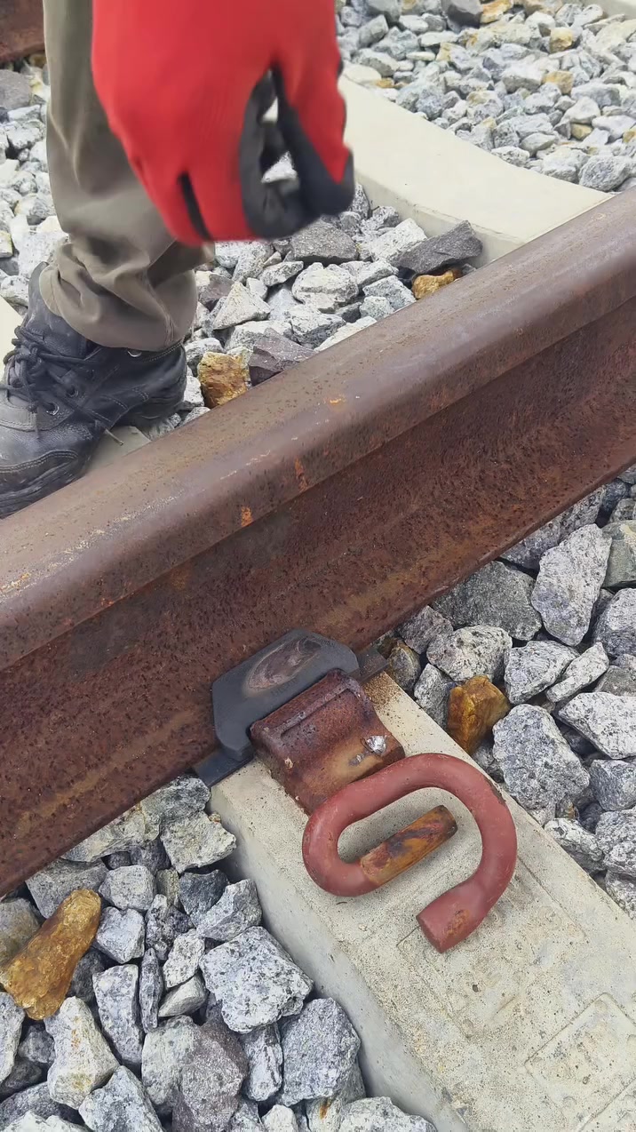 @KENYAN RAILROADER🇰🇪