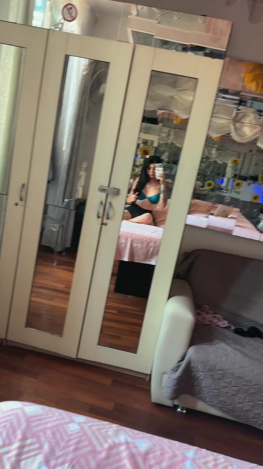 @IVONNY.30