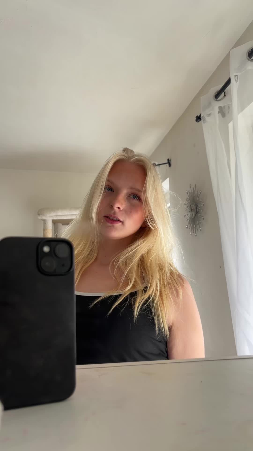 @Sasi🦋