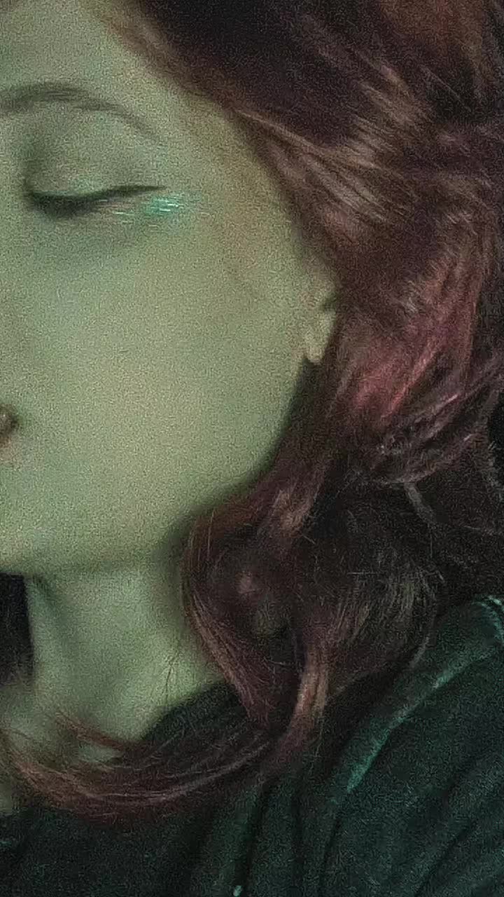 @NonnonCosplay