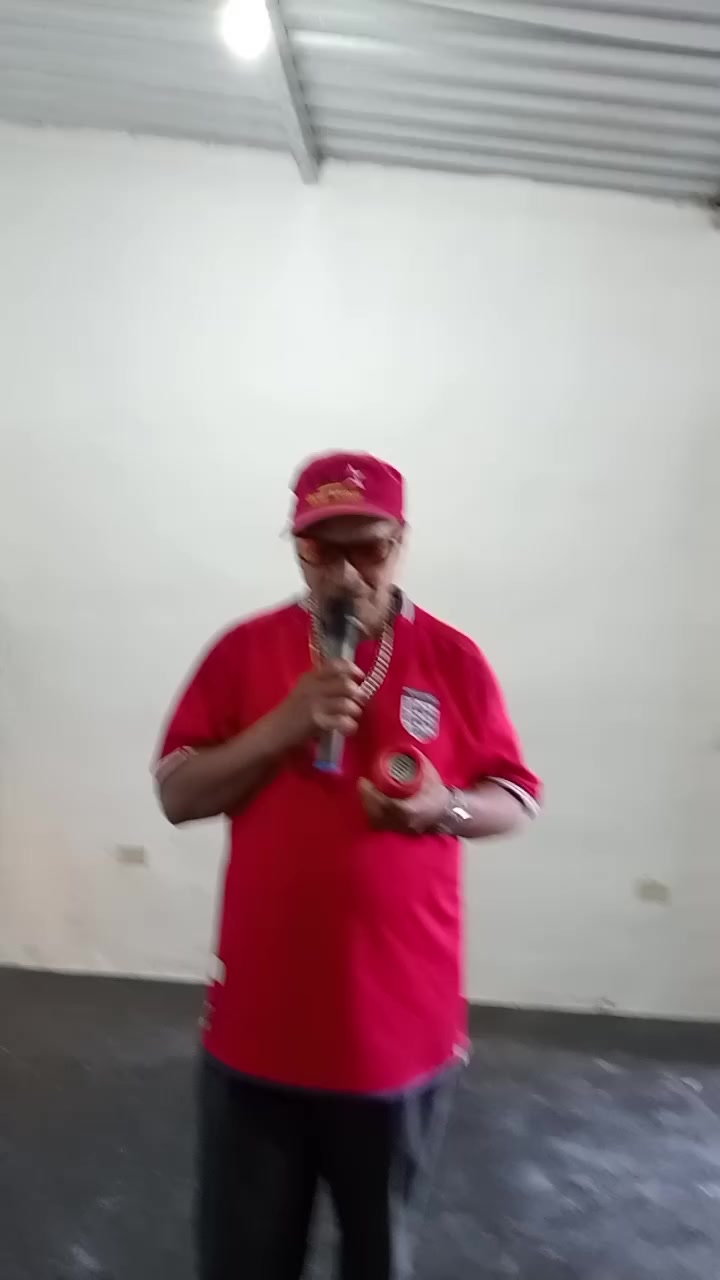 @Sebastian Vásquez
